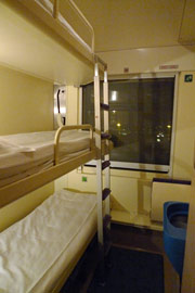Modern Polish sleeper in day mode, set up as a triple