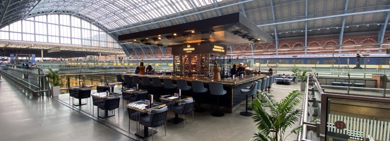 The Champagne Bar at London St Pancras