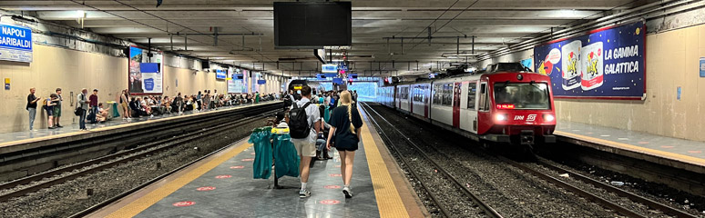 EAV Circumvesuviana platforms, Porta Garibaldi
